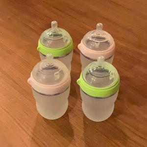 4x 250ml Comotomo Baby Bottles👩‍🍼